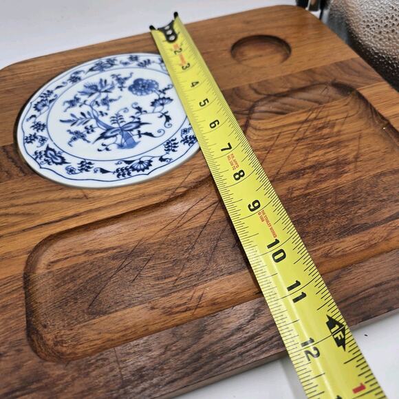 Vtg Dolphin Teakwood Danube Charcuterie Tray Porcelain Square Blue Onion Tile - Picture 5 of 7